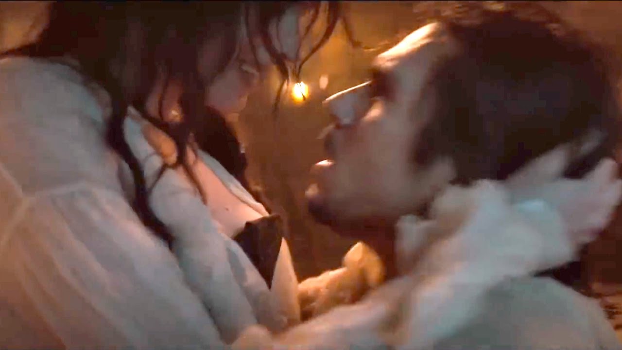 Kiss Scene - Eva Green in The Three Musketeers  (Part II)  1080p