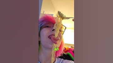 Vì Sao Có Người Lại Cắt Lưỡi Làm Đôi?