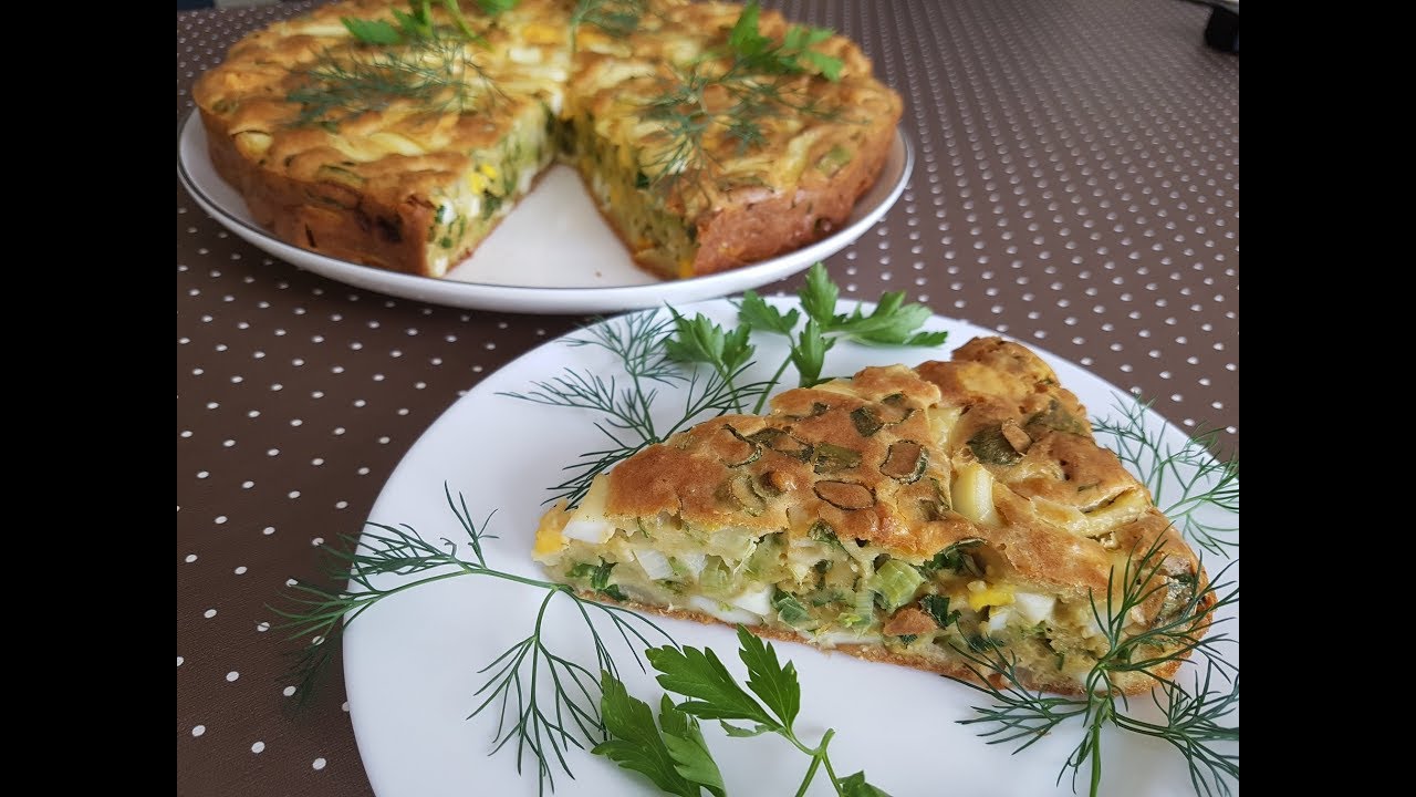 Вкусный завтрак, заливной пирог с яйцами и зеленым луком! - YouTube