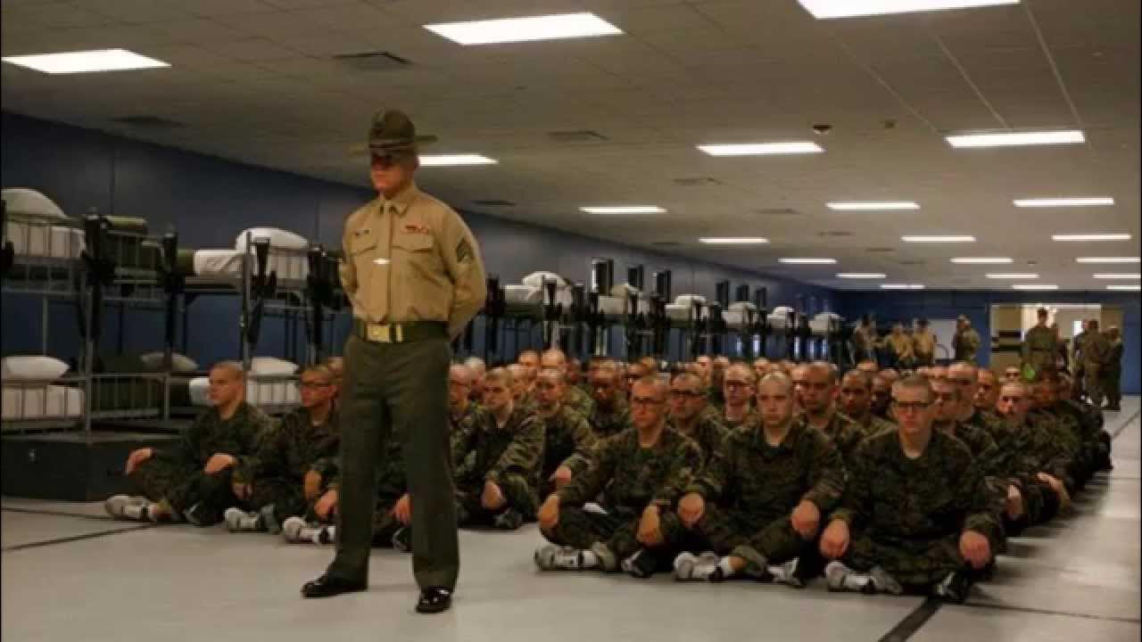 Современная казарма. Сколько кроватей в казарме. Вумо казармы. Американские казармы. Казарма форта dmz.