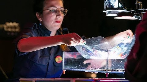 DEMO  Pixele moi! by RétroColectivo Montréal 2016. Overhead projector Theater Company