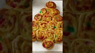 Christmas Tree pull-apart cheesy scrolls #shorts