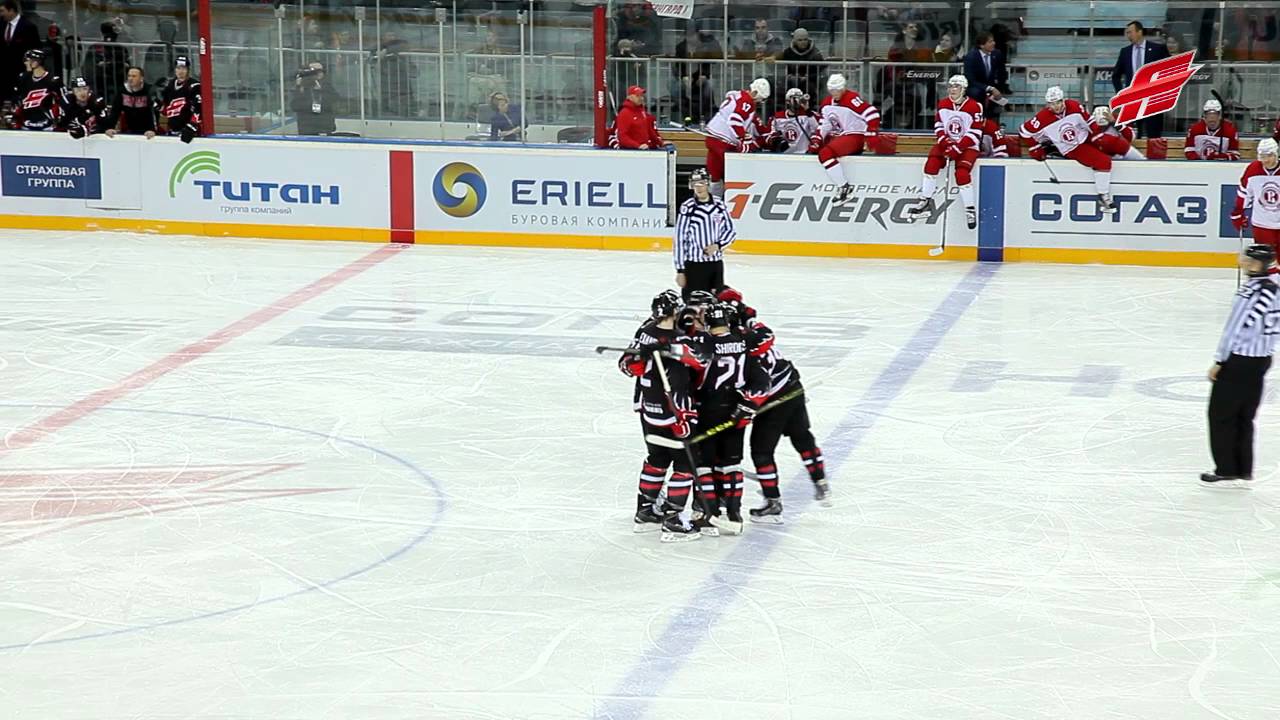 Сергей Широков забивает победный гол 