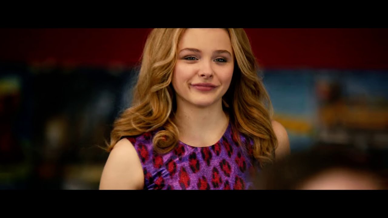 Hit-Girl Shows You The 'SIC Stick' - Kick-Ass 2