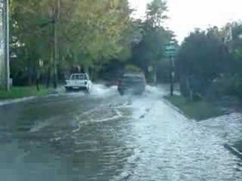 Derroche de agua en tiempos de sequia. INMORAL!!!