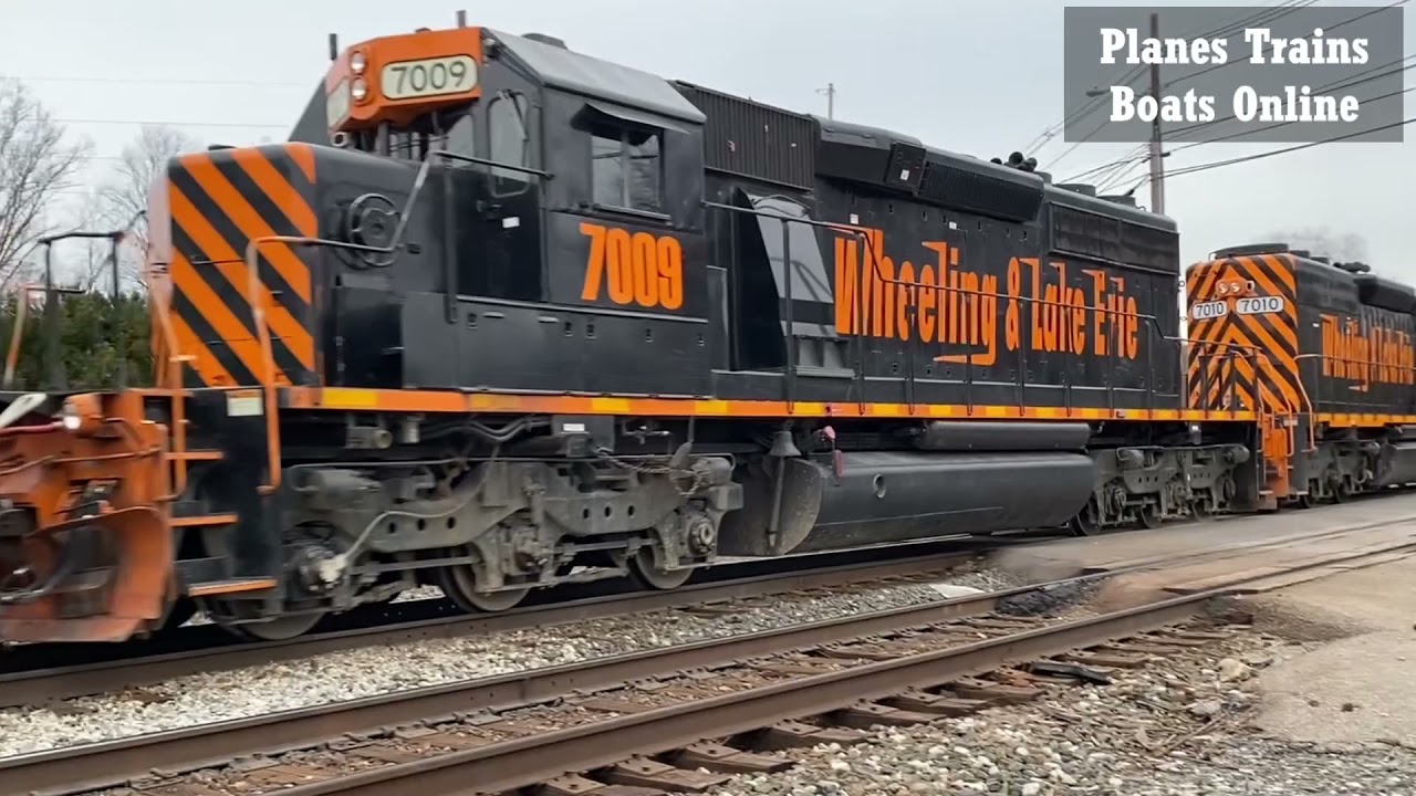 Train Z642-3 WLE 6987, WLE 7009 & WLE 7010 Locomotives In Akron Ohio
