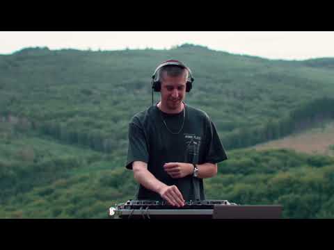 DJ Huszar | Essential mix | Mátra