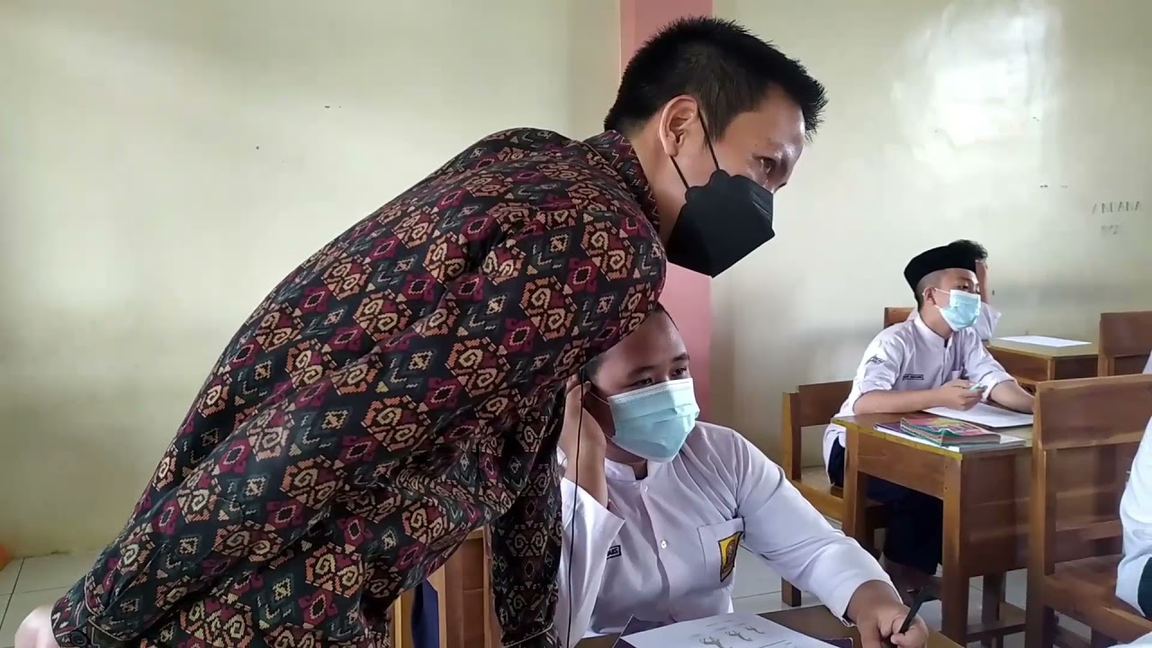 Degree of Comparison Problem Based Learning PPL 3 PPG Dalam Jabatan 2021 (Luring) UMM