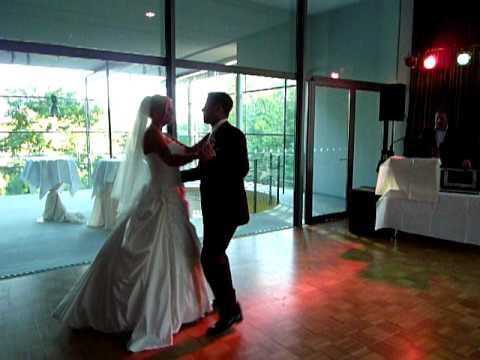 Hochzeitstanz / wedding dance by Kiki & Manuel (Chris Brown - forever)