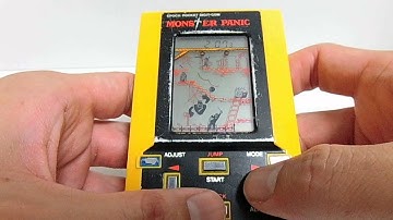 13899 Epoch Pocket Digit-Com Monster Panic