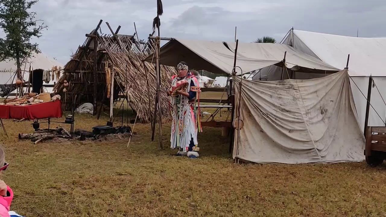 Native American Singing and Playing the Drum - YouTube