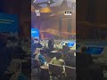 Salondakiler Hakan Fidan’ın peşinden gitti