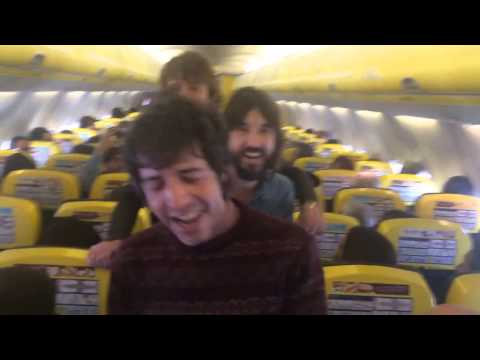 SIDONIE SE MARCA UNA CANCION PARA RYANAIR