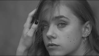 CLARA - VIDEOBOOK