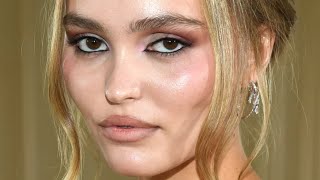 Celebrity Inside Lily-Rose Depp's Relationship With Johnny Depp Profile
