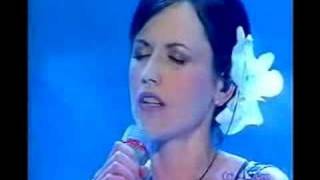 Ave Maria (live) - Dolores O'riordan chords