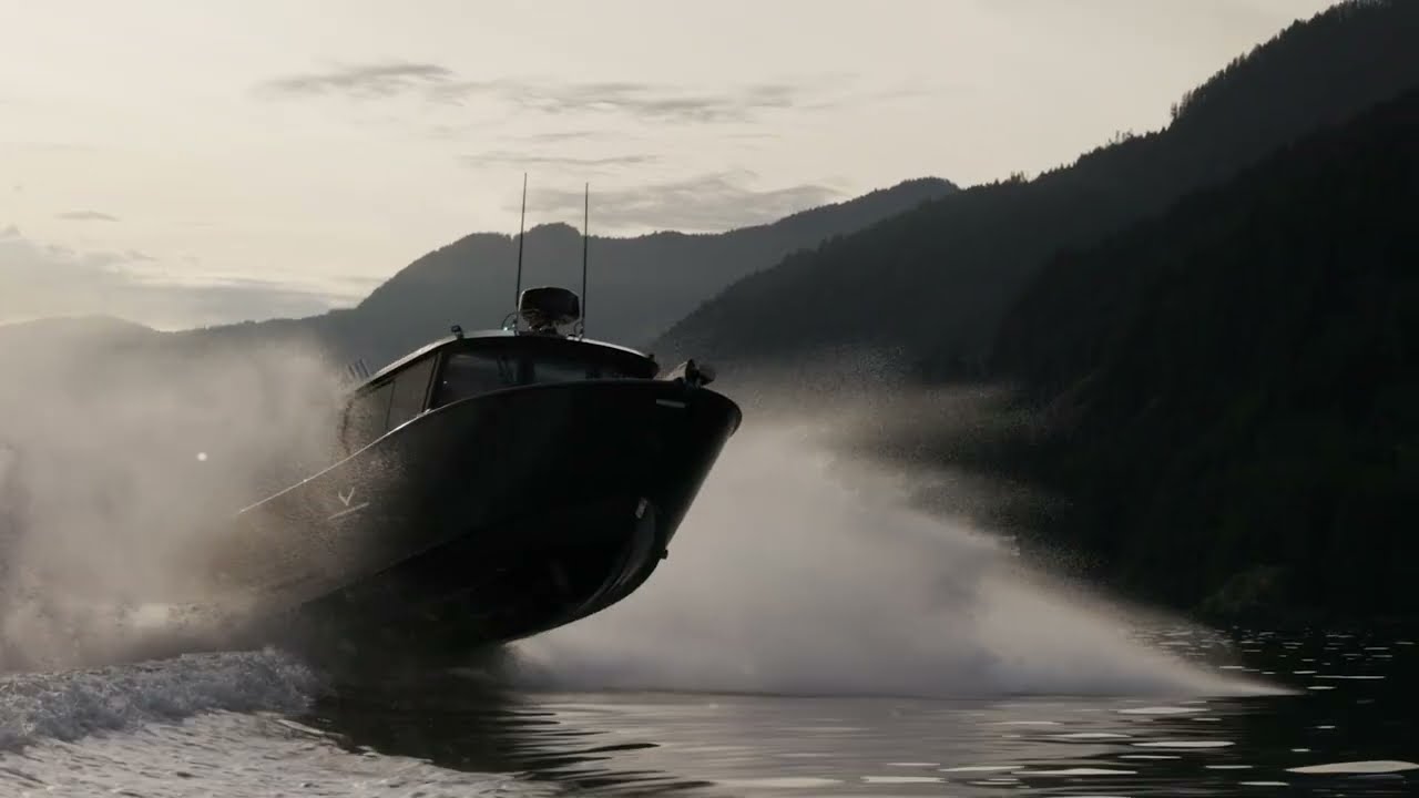 Jasper Marine | Defender 22 | Built by Hand | Dependible by Design