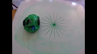 Students work with S3 robot  makes spiral with lines