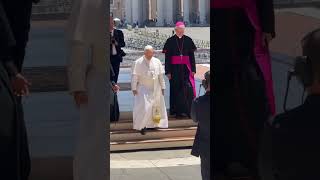 Pope Leo Xiv Couldnt Wait To Greet The Faithful 