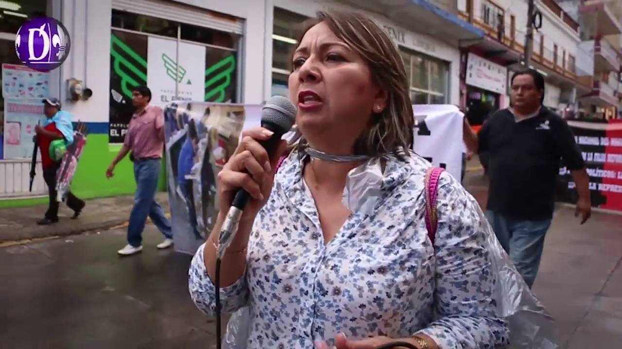 Maestros de la CNTE marchan contra la Reforma Educativa - YouTube
