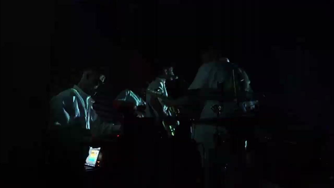 Калинкин танковая атака слушать. Просто оформите мне нападение песня. Aly & aj. Десант уходит в прорыв голубые береты. Просто оформите мне нападение песня.