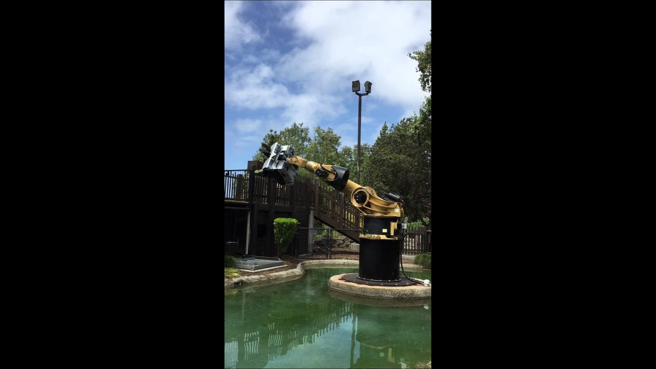 KUKA Robot ride at Lego Land