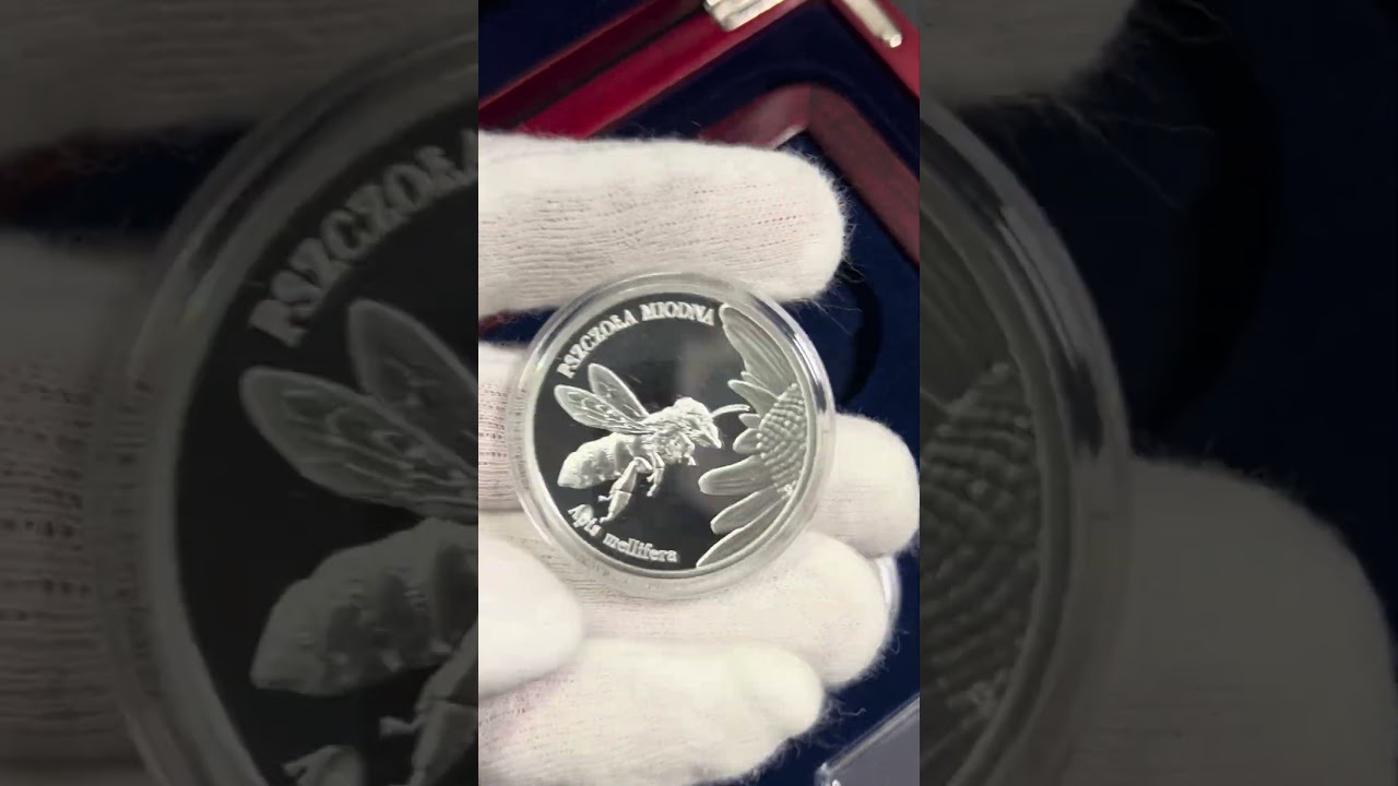 Можно ли покупать в банках монеты в наборах? Выгодно ли это?