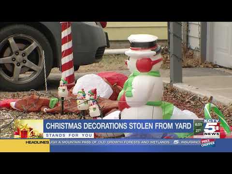grinch-steals-christmas-decor-from-olathe-family