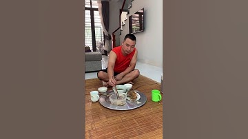 Bữa cơm chan nước mắt