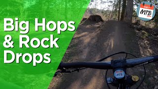 Mountain Bikes, Buddies, & Bellingham // Galbraith Mt. Laps
Go Subscribe to Mikes Channel Here: http://youtube.com/channel/UCBuom9a72Pyjy_rsmmGNhDw/
Get Your Daily MTB Rider Merch at // www.DailyMTBRider.com
Join me and my friends Matt and Mike as we embark on part 2 of our grand adventure over to Cougar Ridge on Galbraith Mountain in Bellingham, Washington. Well finish off our sketchy lines, fun jumps, and finish off with some laps down mullet, cheech and chong, and meth lab.
Follow Me on Instagram: @DailyMTBRider
Check out my NS Eccentric Hardtail Here - http://bit.ly/DailysHardtail
Great Products I Love:
https://www.amazon.com/shop/dailymtbr...
MY Frame Sponsor - NS Bikes
http://bit.ly/DailysFrames
My Component Sponsor - FSA (Full Speed Ahead)
http://bit.ly/FSAMtb
My Favorite Bike Shop - The Lost Co. (10% off with code MTBDAILY)
https://www.thelostco.com/
My Favorite Glove Company (10% off with code MTBDAILY)
https://www.tasco-mtb.com/
#Bellingham #CougarRidge #Mullet Mountain Bikes, Buddies, & Bellingham // Galbraith Mt. Laps