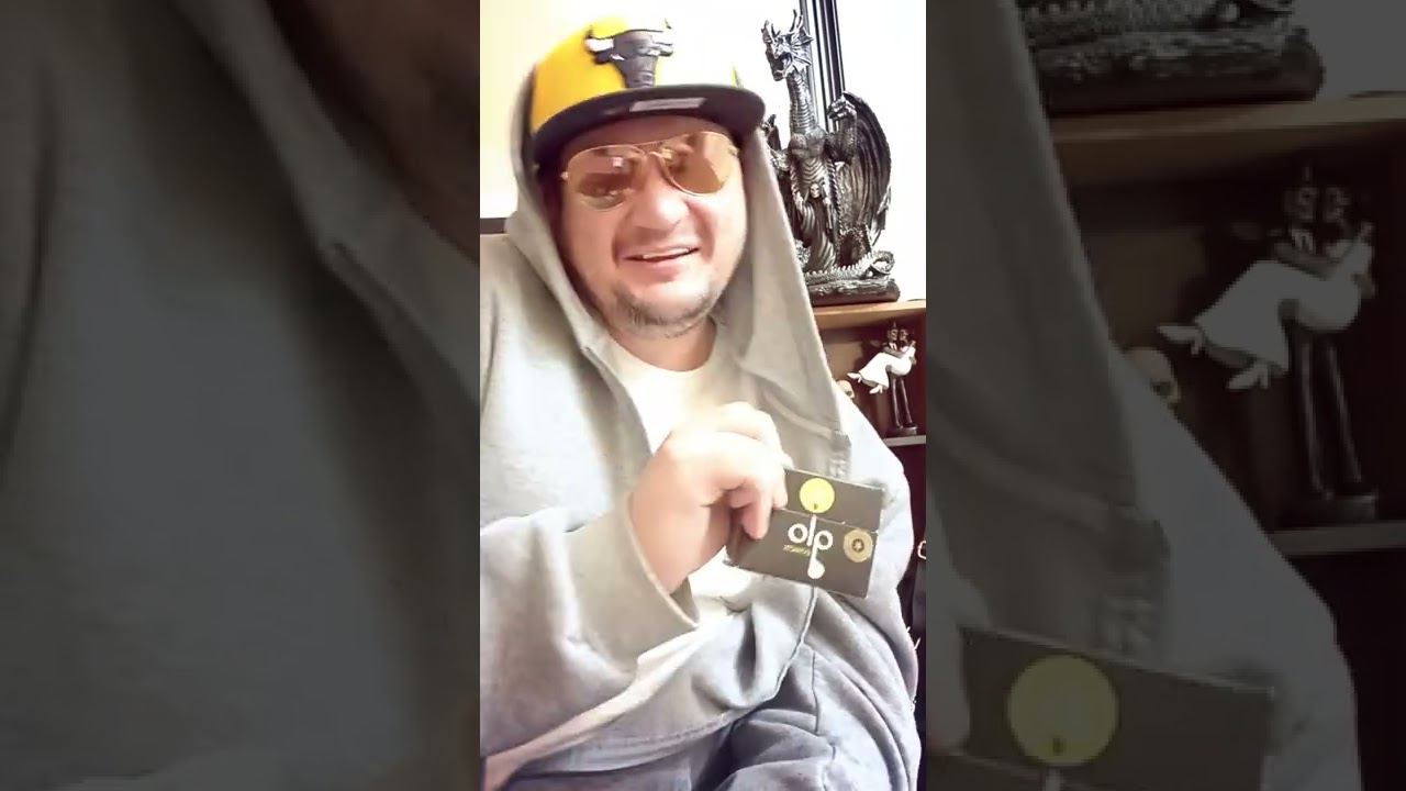 Glo Extract crazy with me!!!!! (trying out Guava Cake and Chocalope)!!!!!