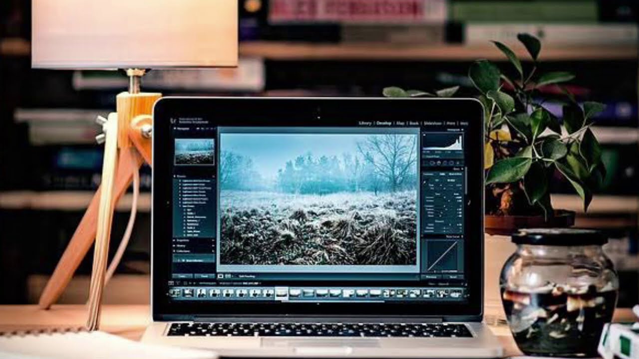 【女性向け】寝起きの彼女をあやしながら仕事する彼氏