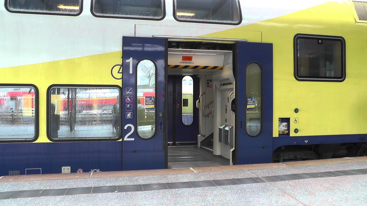 MEr 81623, Metronom, Ankunft, Türen, Pfiff,  Abfahrt, Hamburg Hauptbahnhof, 7-5-2013