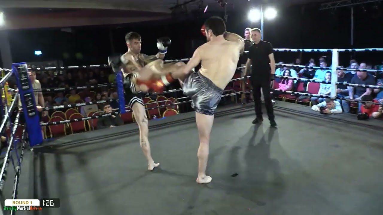 Shane Burnett vs Wayne Kelly
