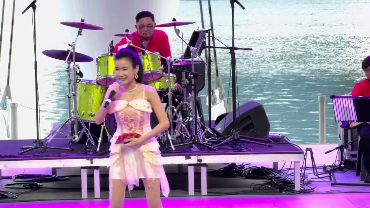 【4K-HDR】滨海艺术中心户外舞台 A Date With Friend 歌台欢乐夜 • 司仪:李佩芬 @ Esplanade Outdoor Theatre • 1/FEB/2024