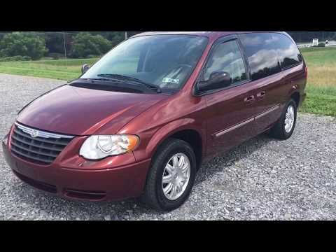 2007 Chrysler Town & Country Touring Stow & Go Seating