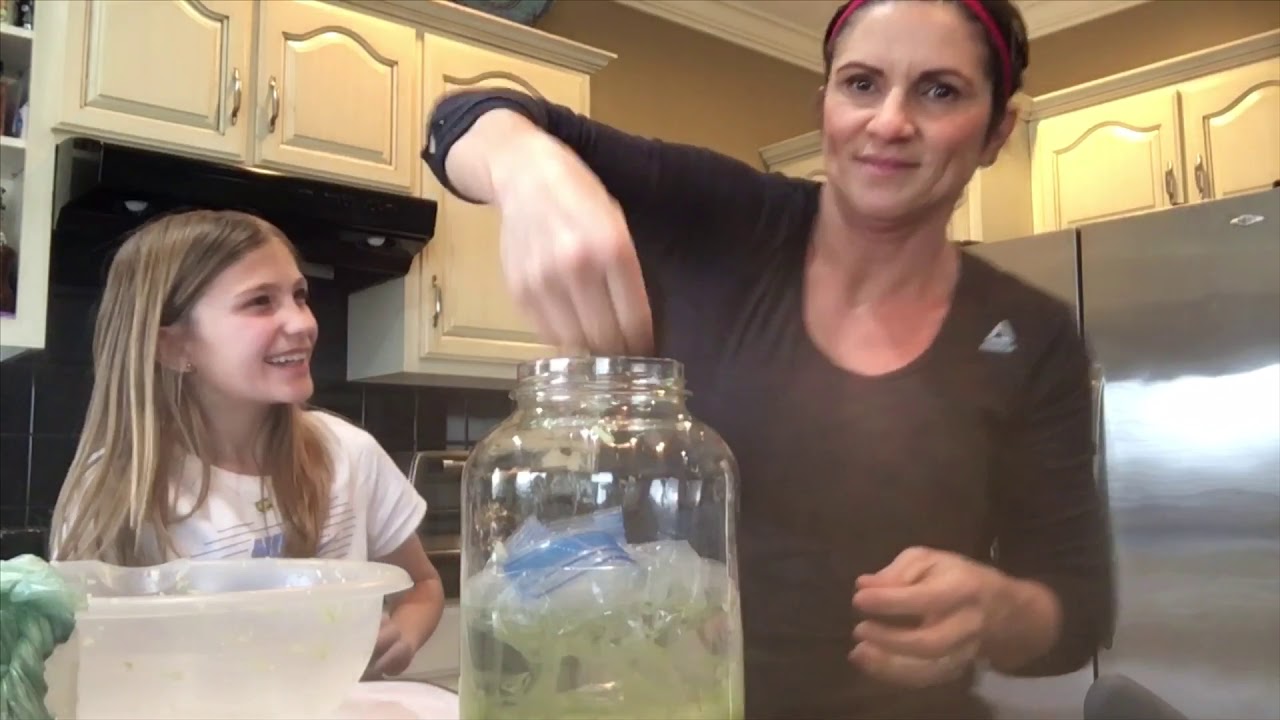 Como Fazer Sauerkraut ou Chucrute