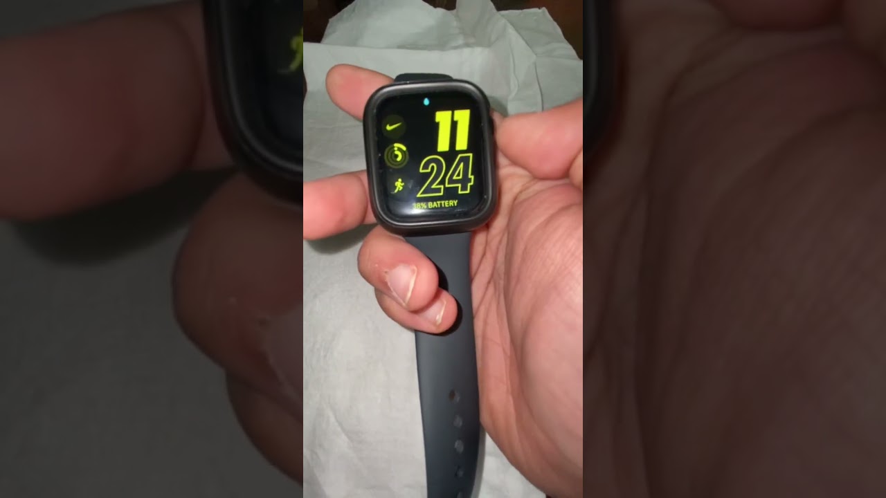 Water eject feature on Apple Watch SE 2022 