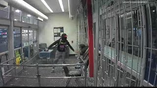 Lafayette police trying to identify burglary suspects