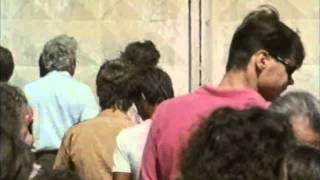 Ruby Wax tries to haggle with Soviet citizens with mixed results