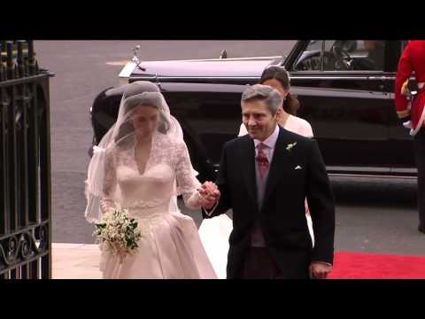 Catherine Middleton enters Westminster Abbey through the Great West door with her father Michael Middleton, Maid of Honour Philippa Middleton, bridesmaids and pageboys