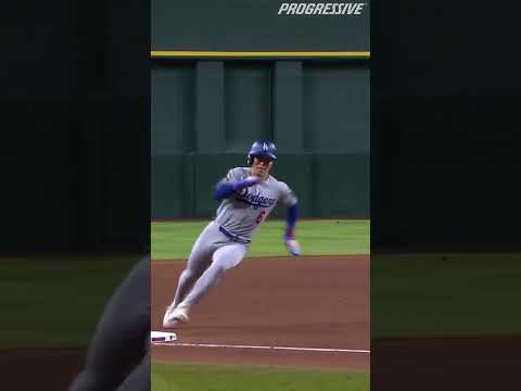 DON'T RUN ON CORBIN CARROLL #defense #relay #baseball