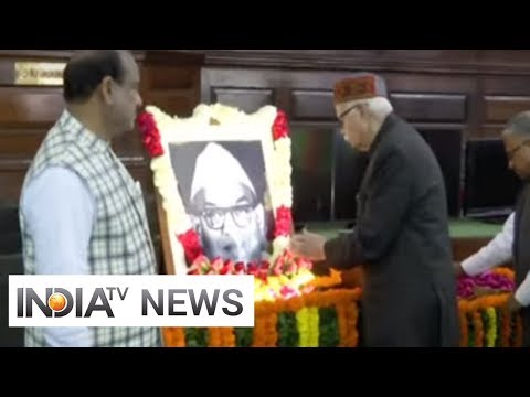 MPs pay tribute