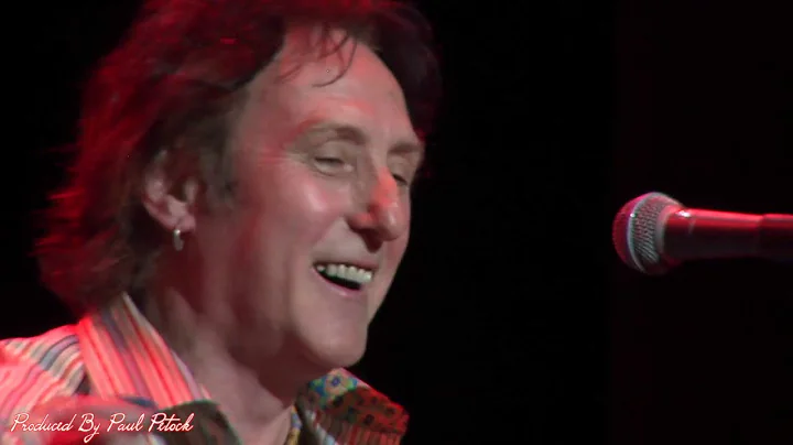 Denny laine sings Wings , Mull of Kintyre , Delive...