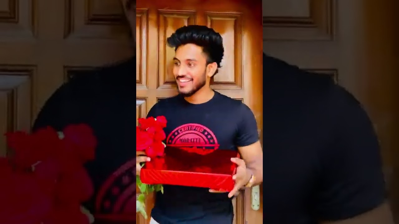 Happy Valentine’s Day ❤️Tag those Morattu Singles 😛 