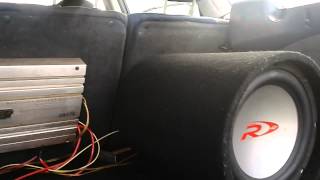 Alpine Wooofer-Ford Focus-Pyramid Amp