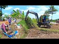 The Homeowner Was Shocked To See us Cleaning Up The Disaster In Front Of Their House.