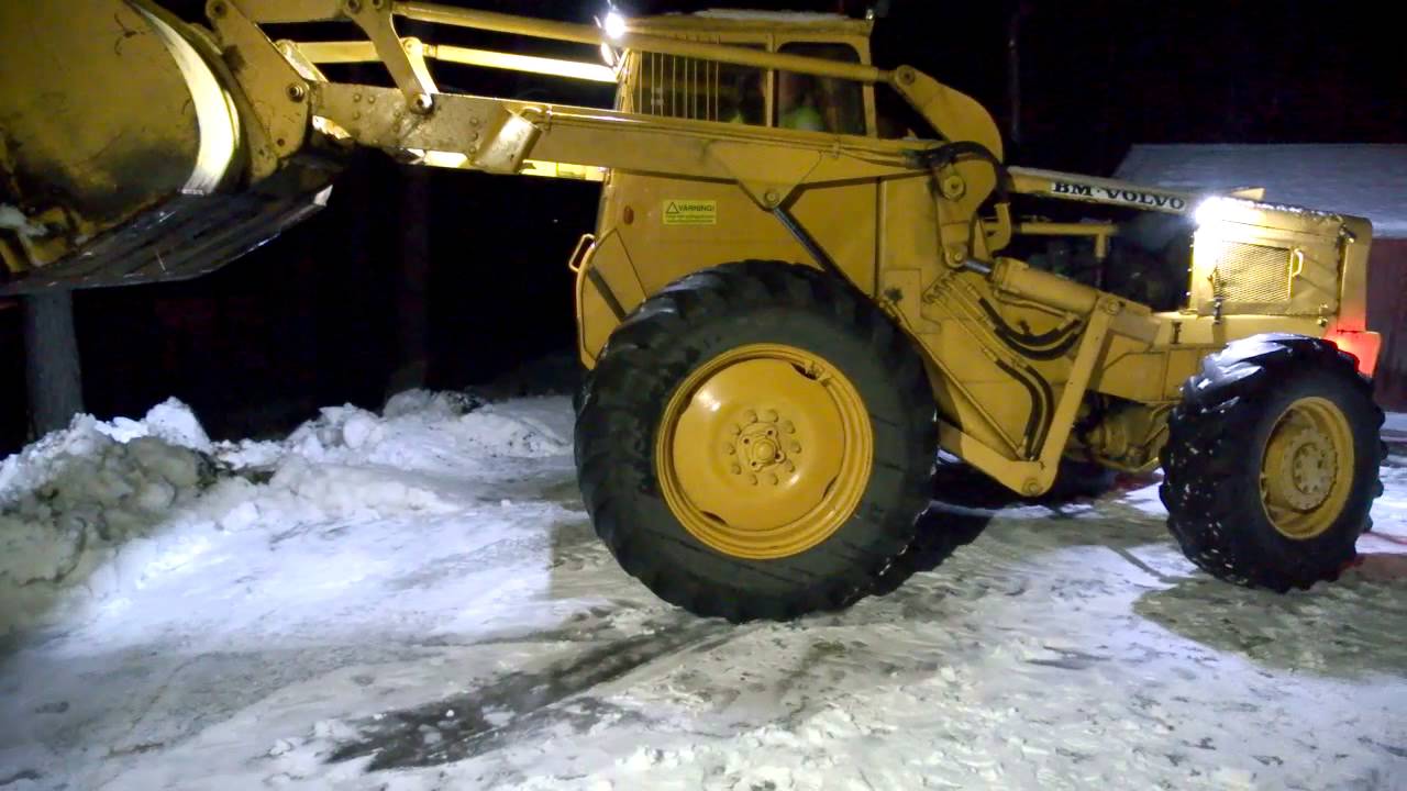 BM 840 med TD60 skottar snö