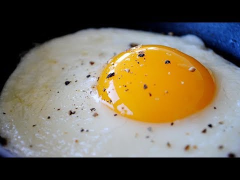 The Worst Mistakes Everyone Makes Cooking Eggs, According to a