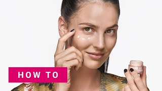 Comment Appliquer Correctement La Crème Pour Les Yeux